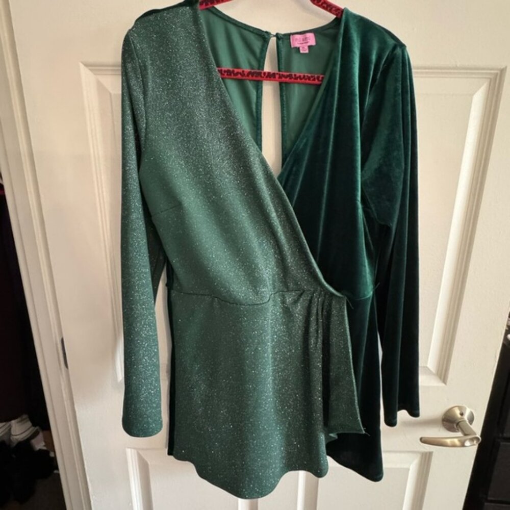 Elegant Green Sparkle Wrap Dress